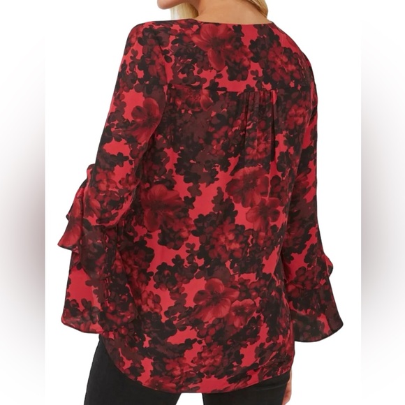 Vince Camuto Red Ruffled Bell-Sleeve Top Blouse Sz Small - Picture 2 of 9